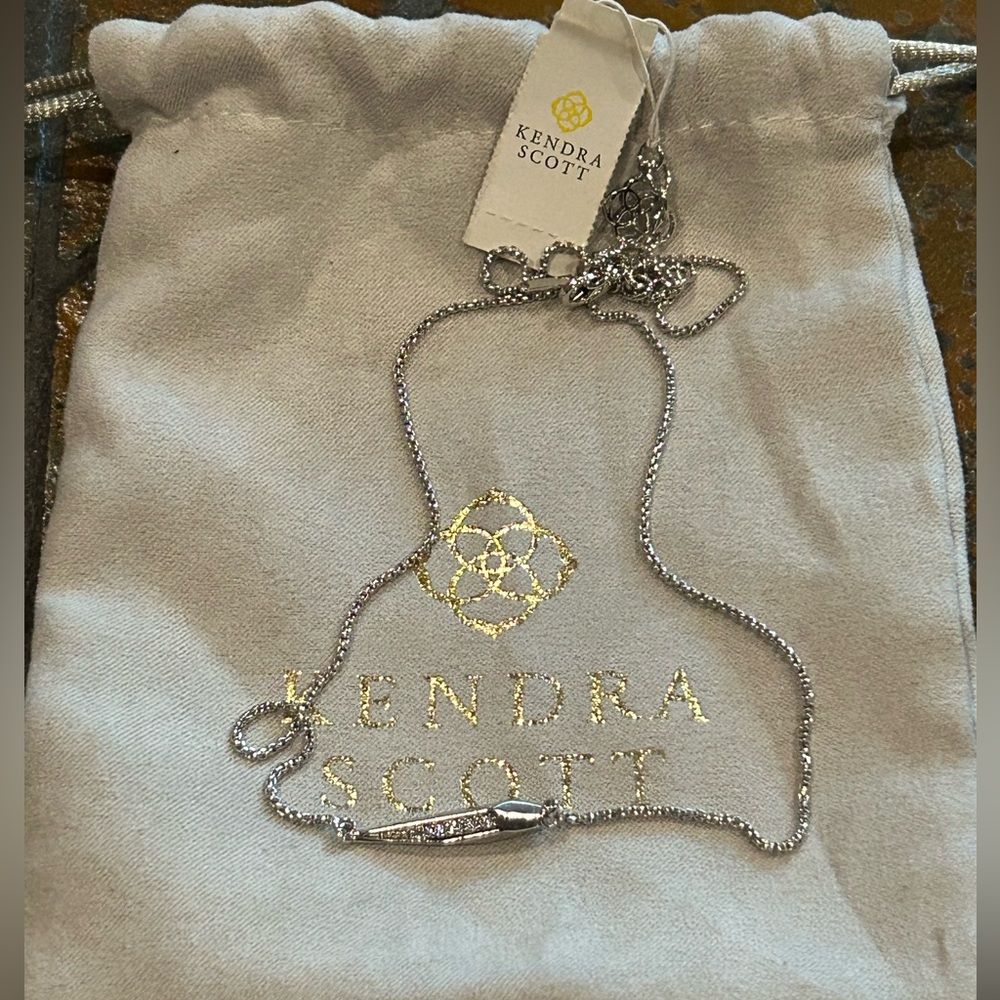 Kendra Scott Tabitha Pendant Necklace In Silver NWT